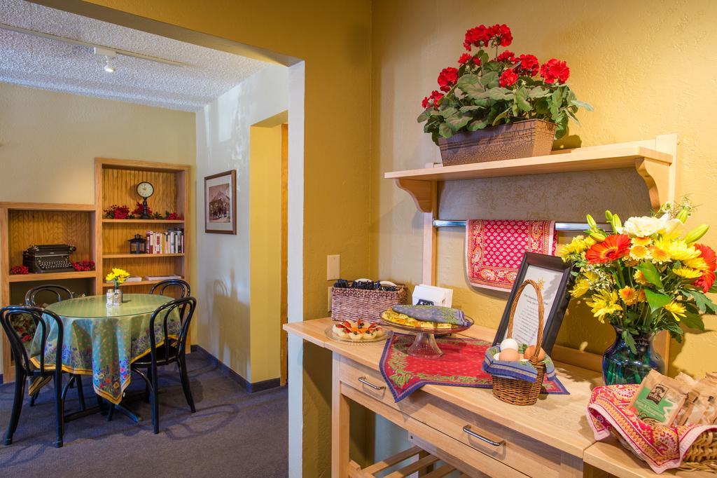 Inn Old Town