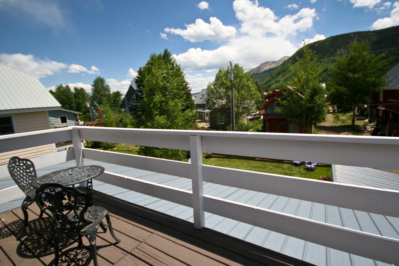 Purple Mountain & Bed & Breakfast