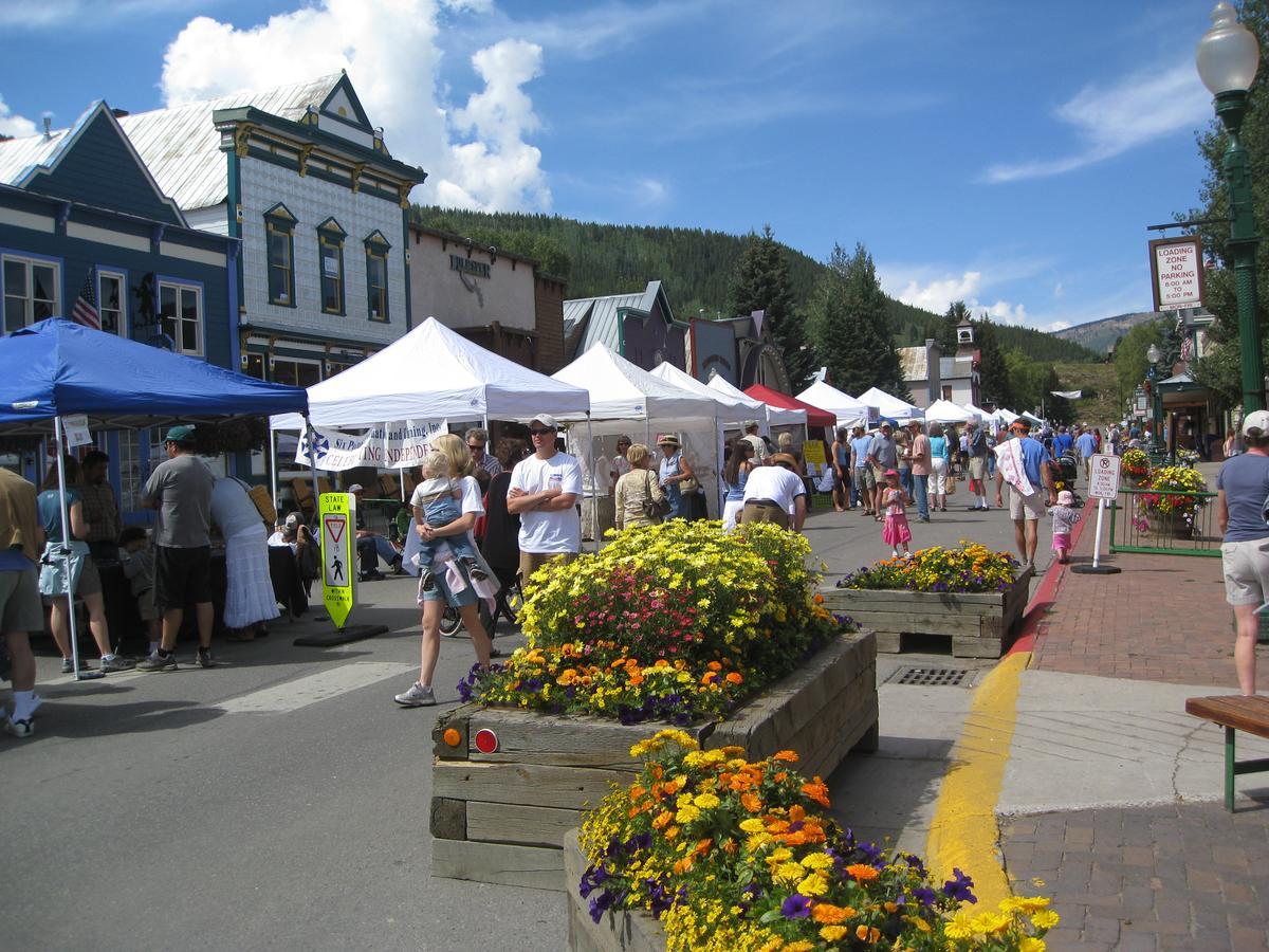 Bed & Breakfast Purple Mountain & 4*