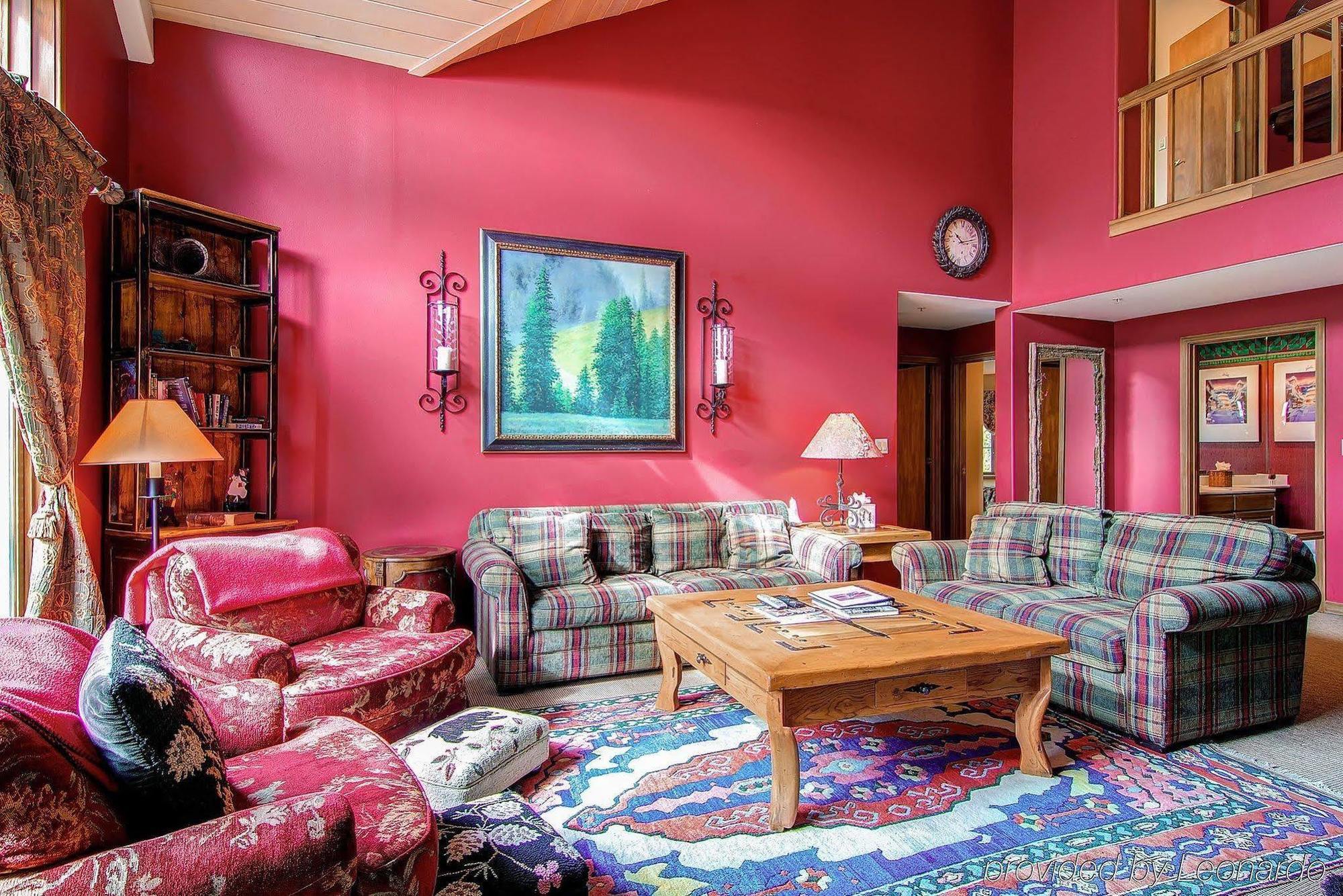 Aparthotel Borders By East West Hospitality Beaver Creek