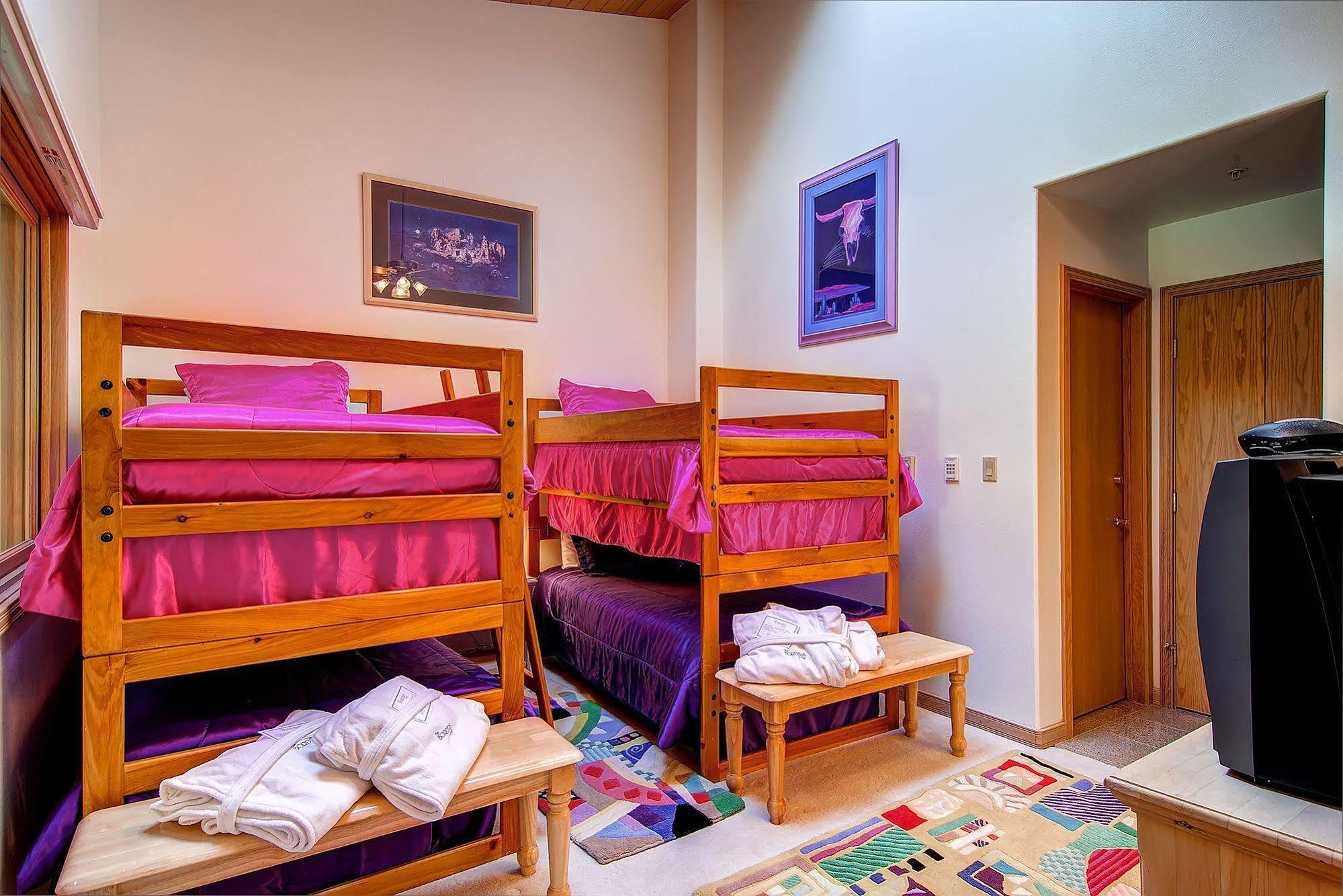 Aparthotel Borders By East West Hospitality 2*