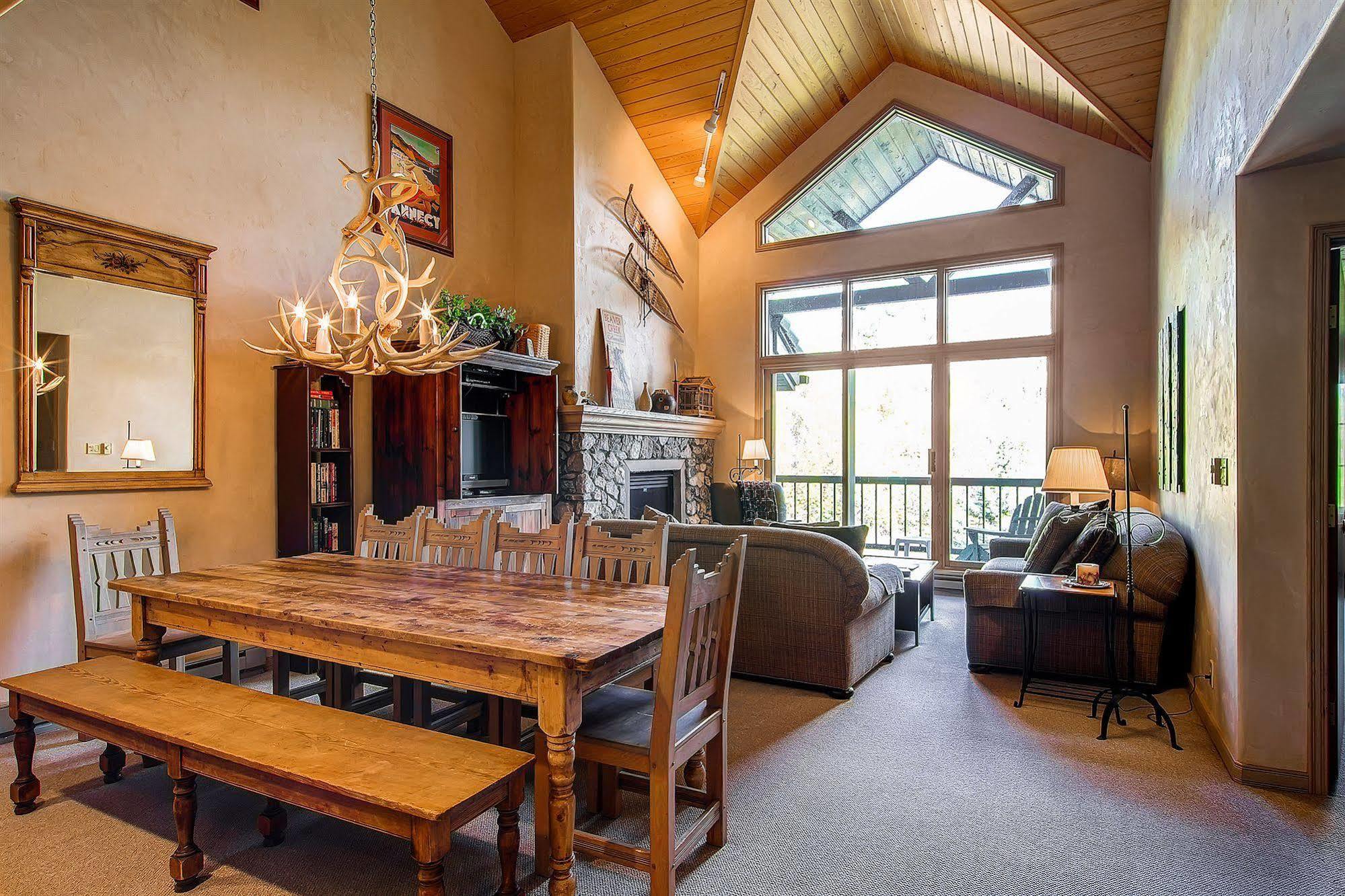 Borders By East West Hospitality Aparthotel Beaver Creek
