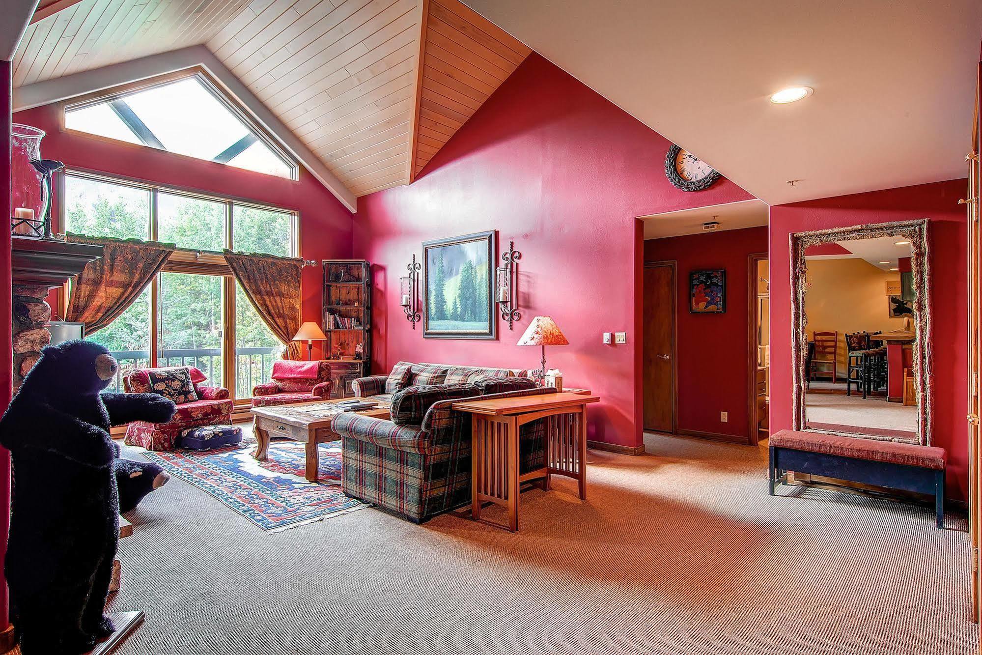 Borders By East West Hospitality 2* Beaver Creek