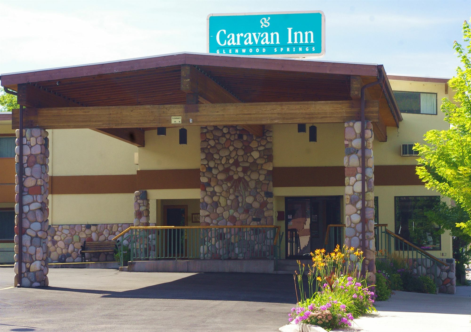 Caravan Glenwood Springs