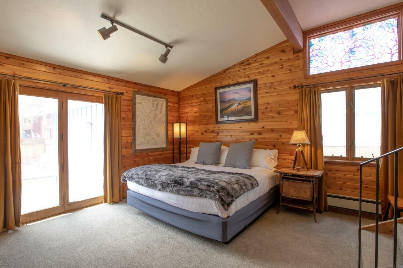 Bed & Breakfast Purple Mountain & 4*
