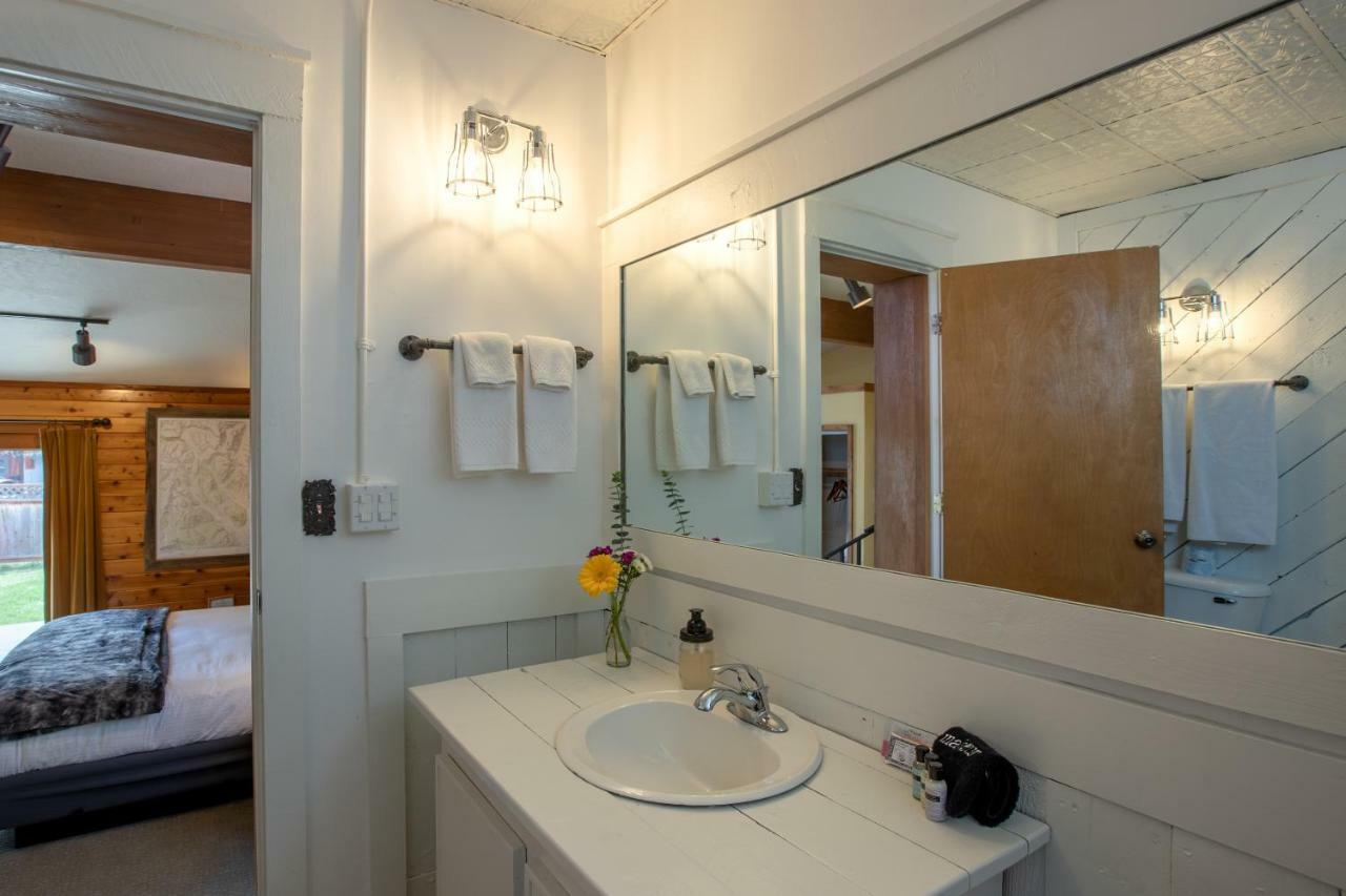 Bed & Breakfast Purple Mountain & 4*