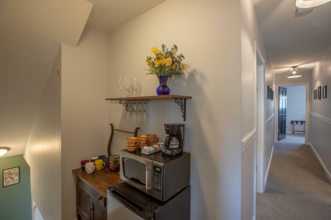Purple Mountain & Bed & Breakfast 4*
