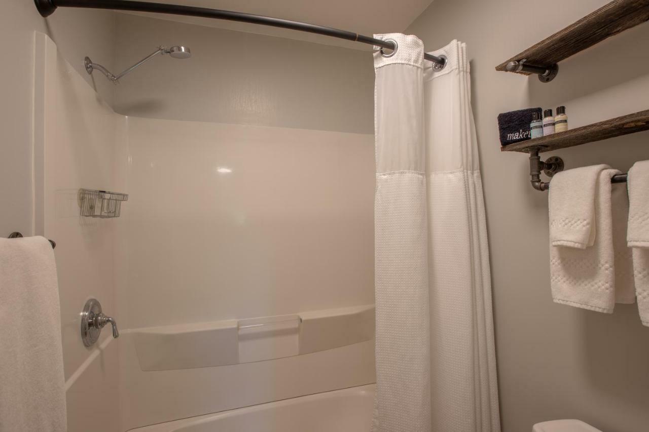 Bed & Breakfast Purple Mountain & 4*