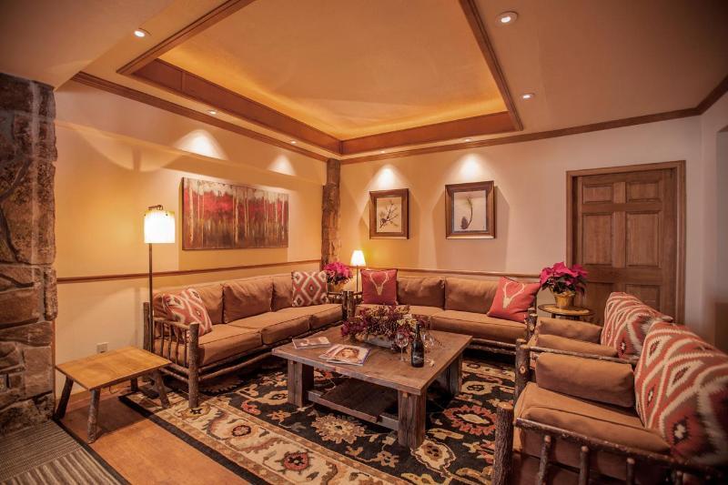 Stonebridge Hotel 4*